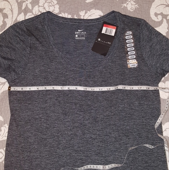 Nike dry fit shirt - Picture 6 of 6